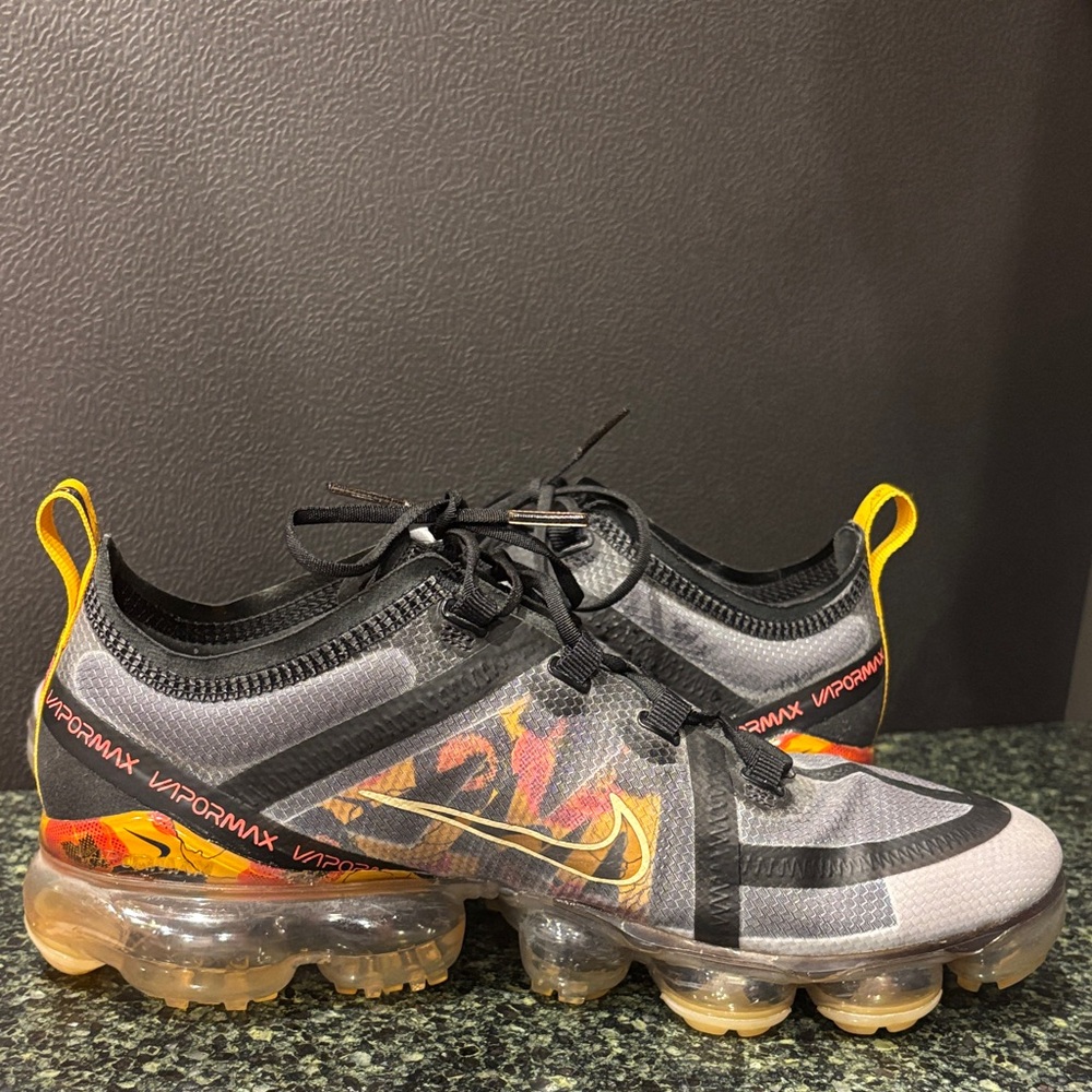 Nike Air VaporMax Floral Black/Gold size women’s size 10 - Picture 5 of 9